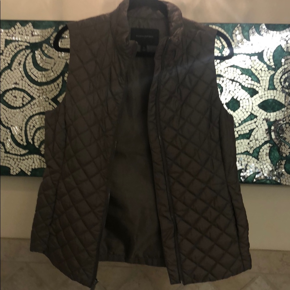Banana Republic puff vest